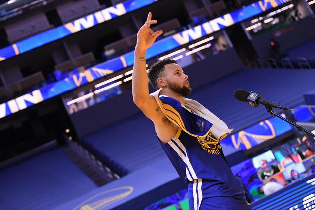 不莱梅险胜美因茨，菲尔克鲁格打进两球